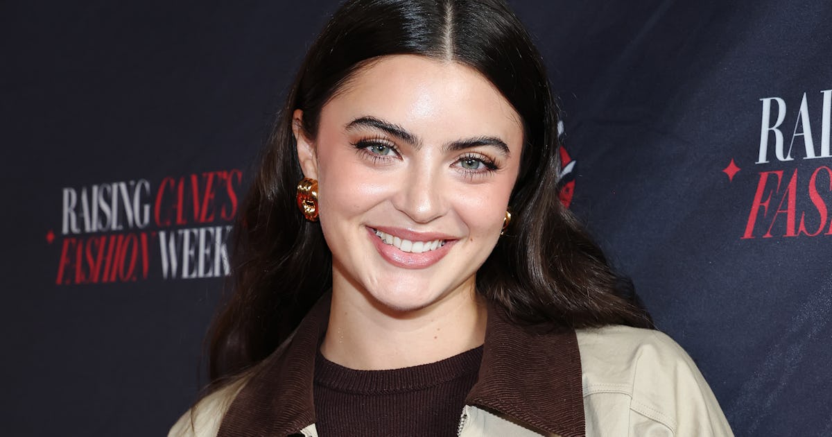 https://imgix.bustle.com/uploads/getty/2025/10/24/8479eacb/new-york-new-york.jpg?w=1200&h=630&fit=crop&crop=focalpoint&fm=jpg&fp-x=0.5101&fp-y=0.3114