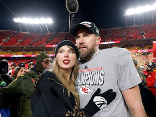 Travis and Jason Kelce react to Taylor Swift's "Wood."