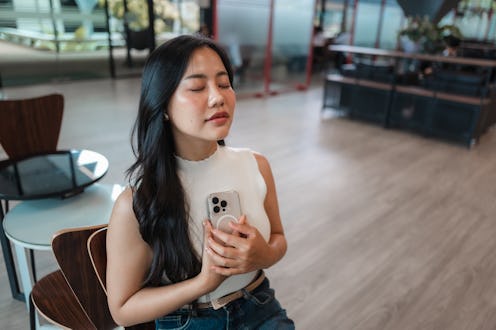 "Resonance frequency breathing" is the key to calming down when you're stressed.