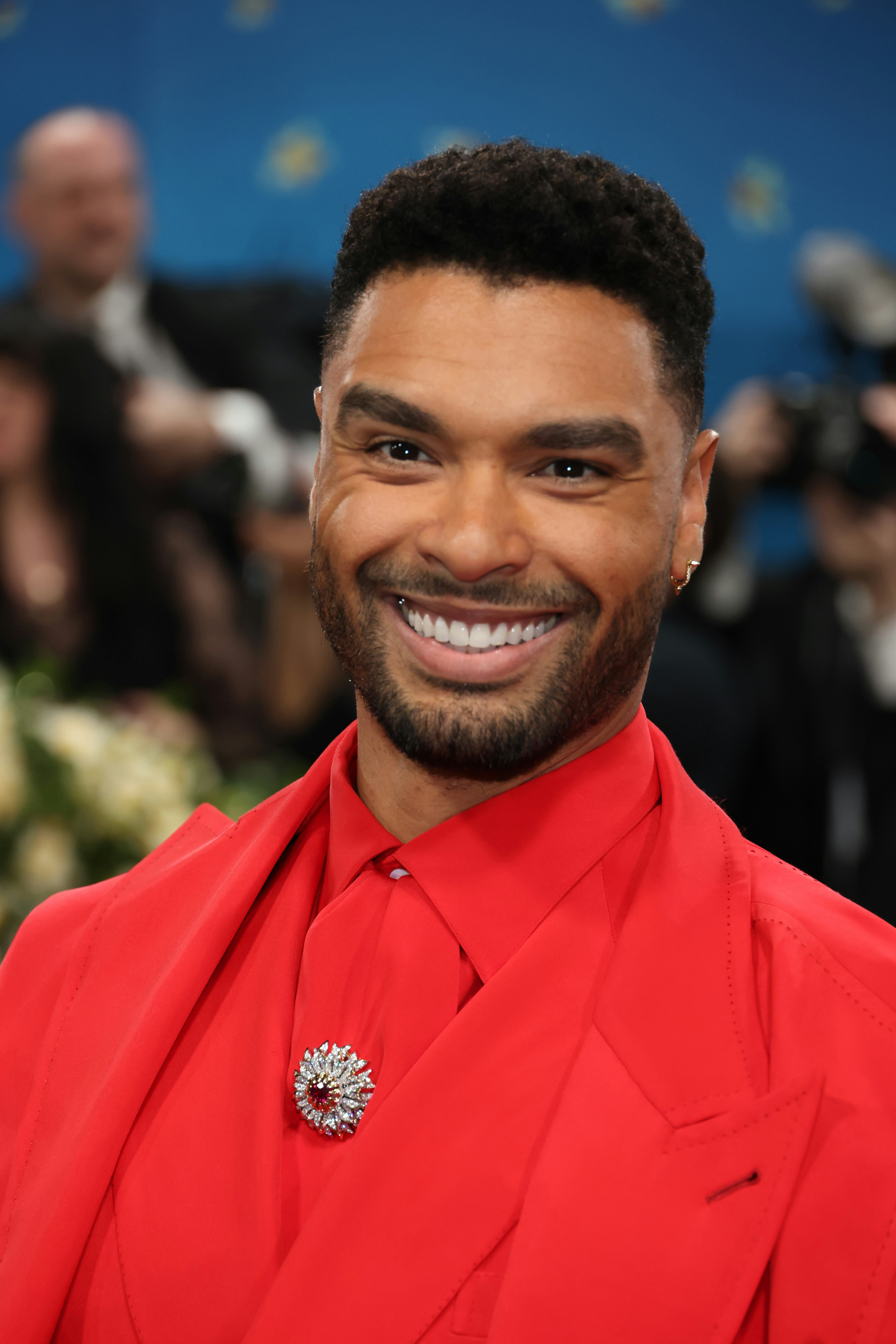 NEW YORK, NEW YORK - MAY 05: Regé-Jean Page attends the 2025 Met Gala Celebrating "Superfine: Tailor...