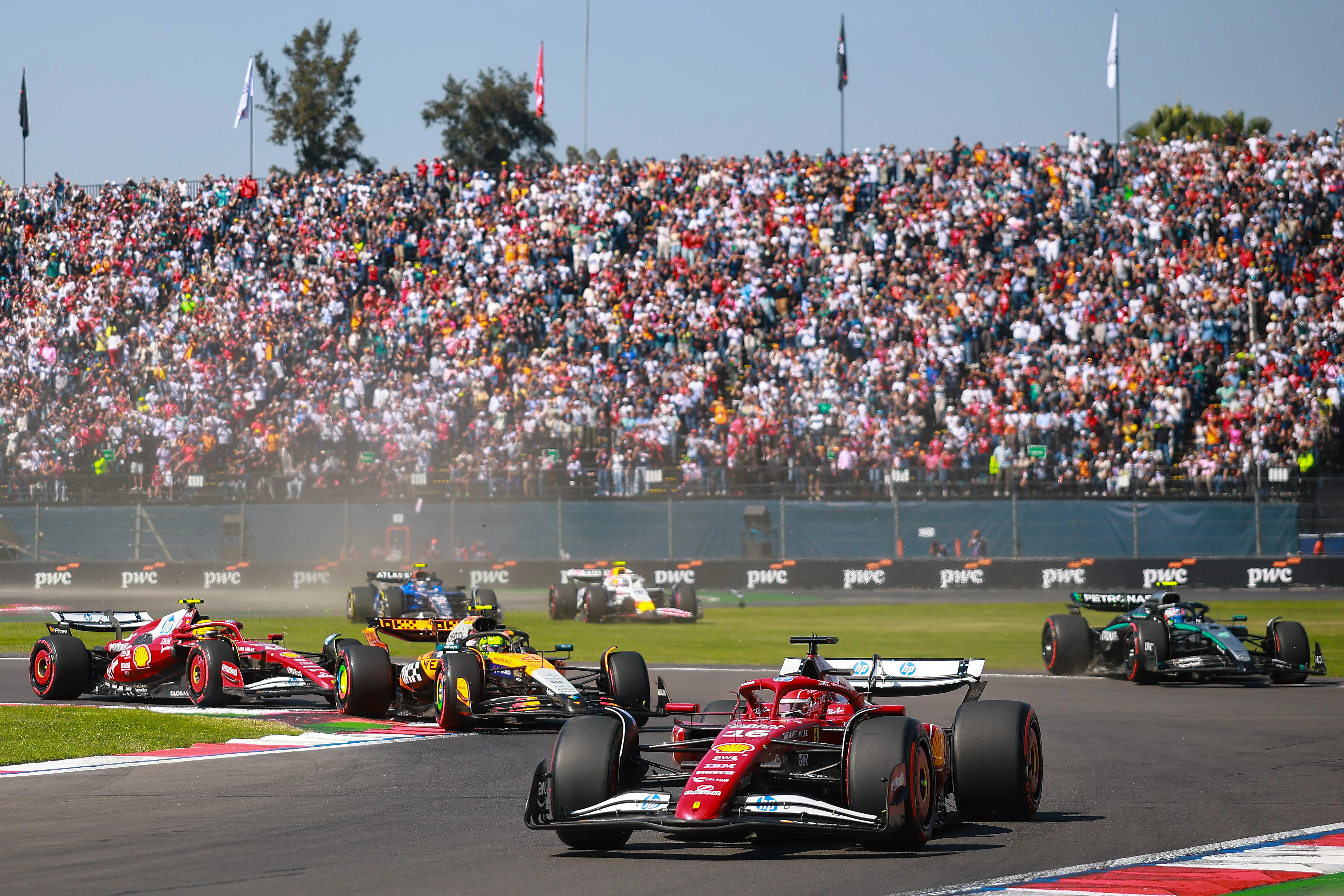 I’m at the Grand Prix in Mexico City to report on the state of F1’s female fandom.