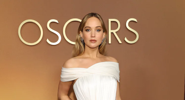 HOLLYWOOD, CALIFORNIA - NOVEMBER 16: Jennifer Lawrence attends the 16th Governors Awards at The Ray ...