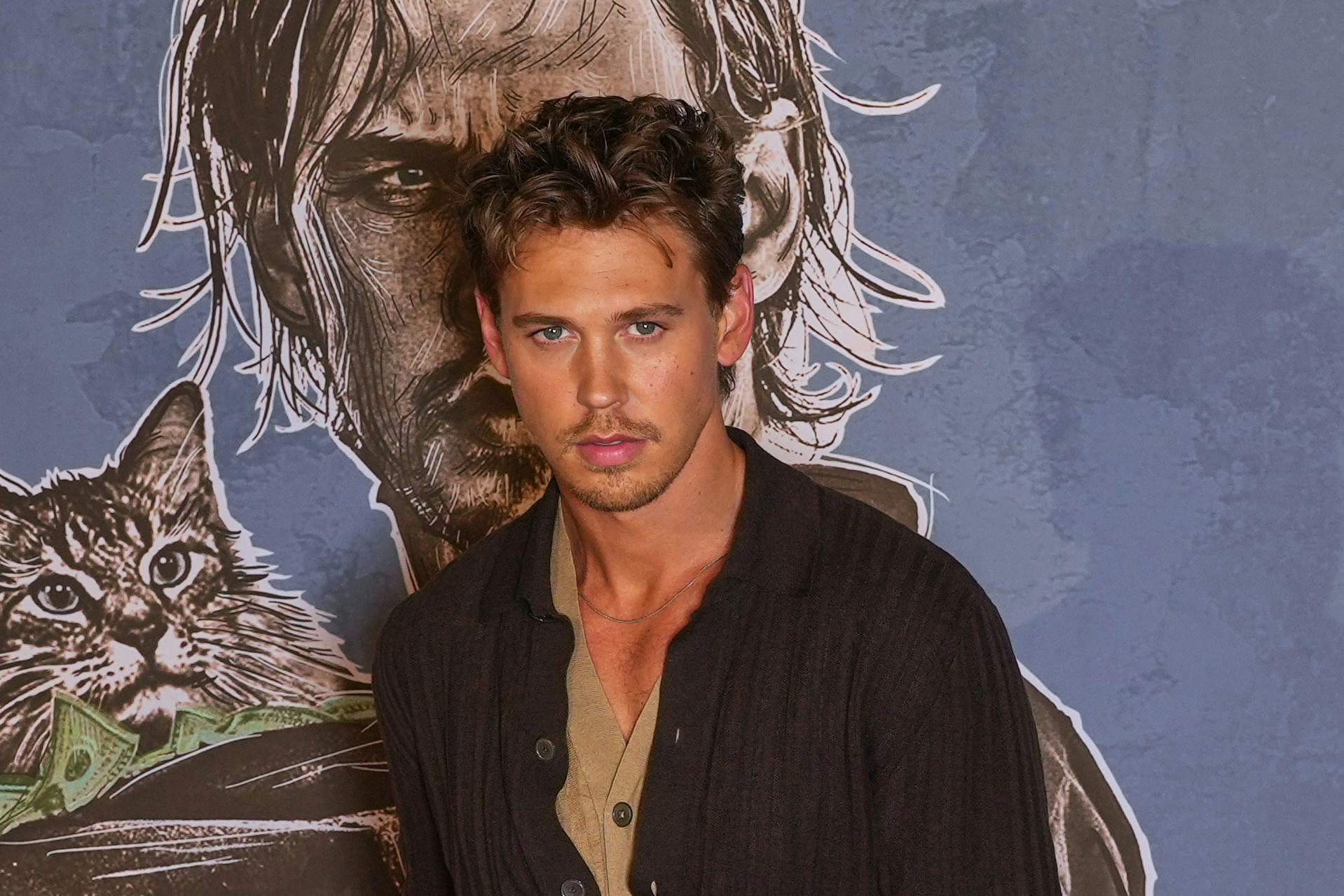 Austin Butler addresses rumors he's dating Emily Ratajkowski.