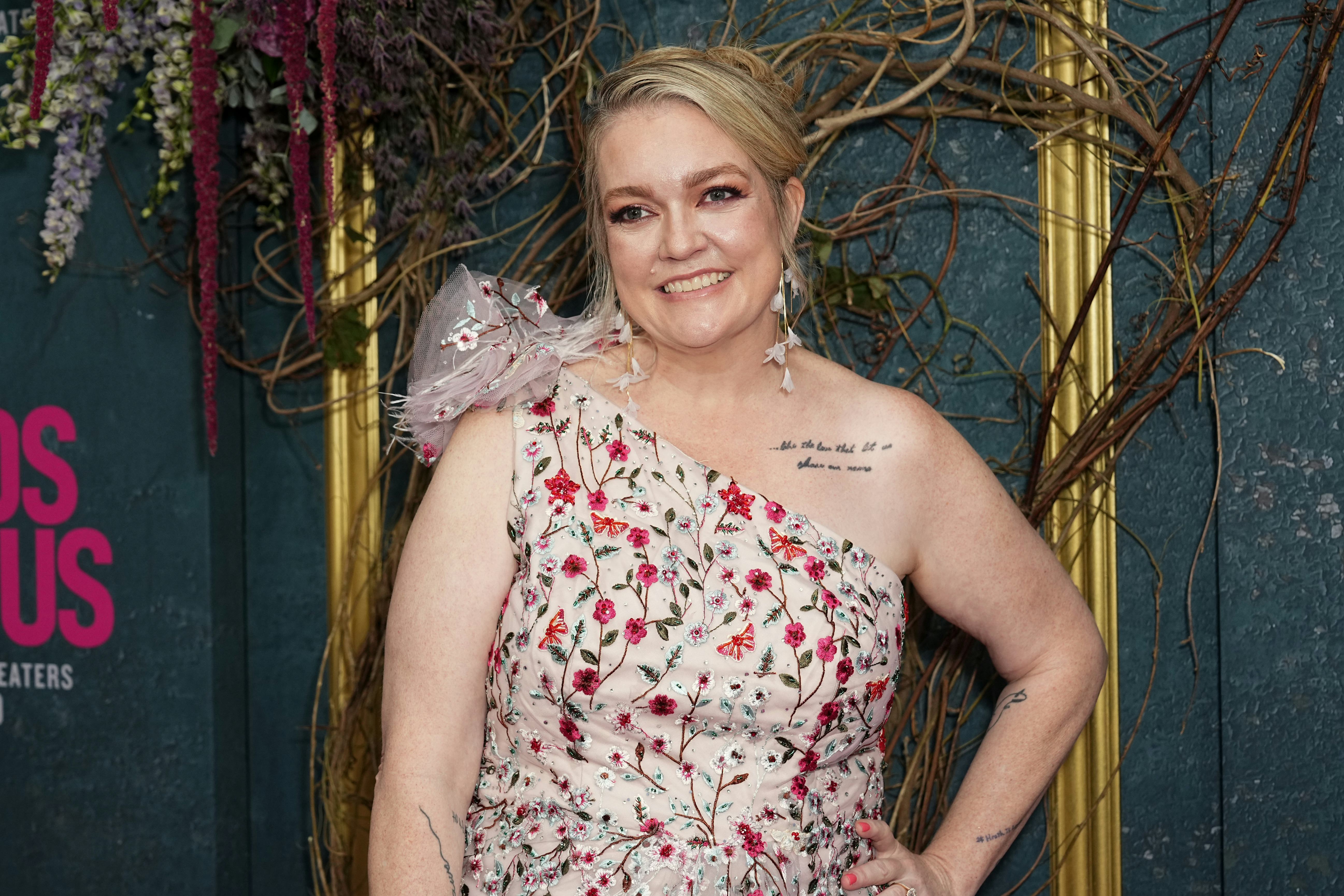 Colleen Hoover has commented on the 'It Ends with Us' legal battle between Justin Baldoni and Blake ...