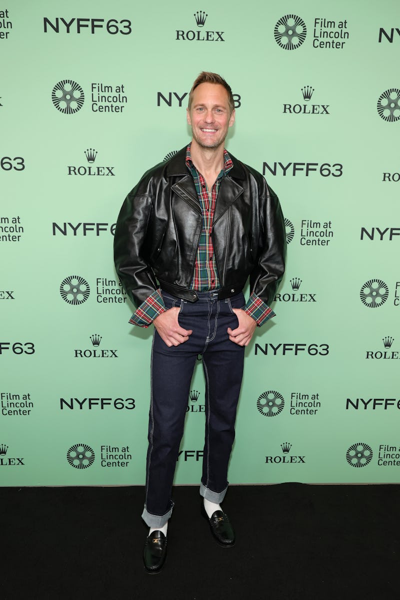 NEW YORK, NEW YORK - OCTOBER 04: Alexander Skarsgård attends the "Pillion" Red Carpet during the 63r...