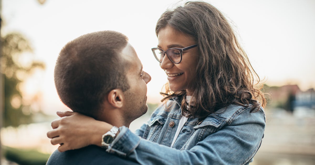 Why You Should Be Scheduling Eye Contact, According To TikTok