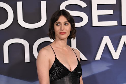 NEW YORK, NEW YORK - NOVEMBER 10: Lizzy Caplan attends Lionsgate's "Now You See Me: Now You Don't" N...