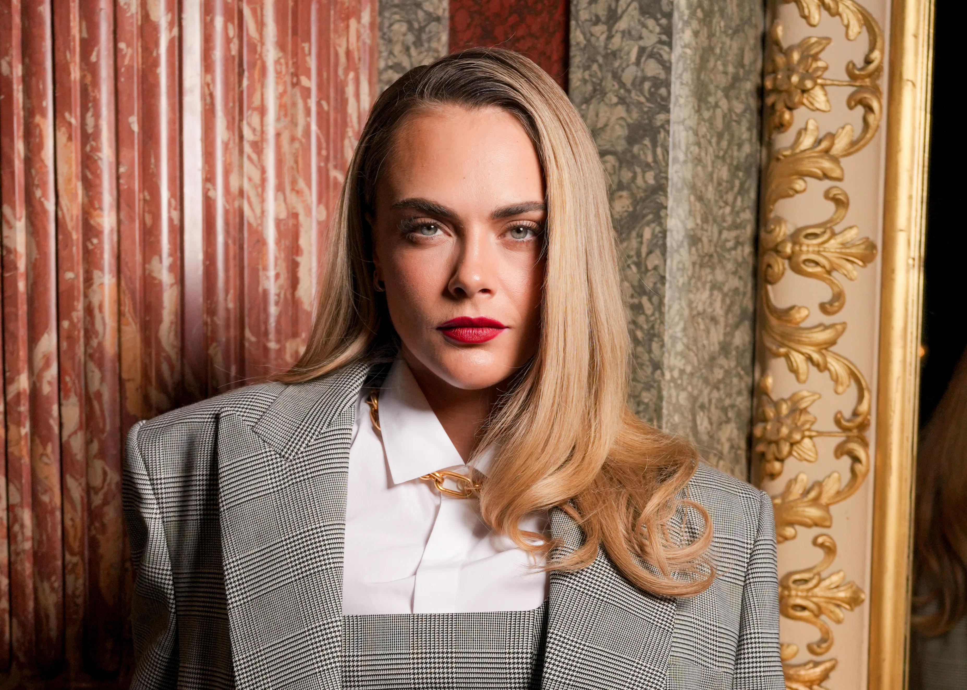 Cara Delevingne shares her beauty secrets.