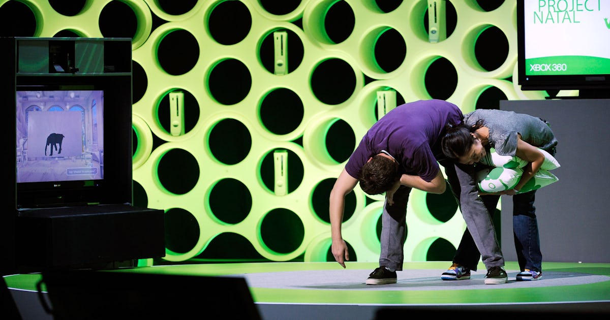 15 Years Ago, Xbox Released Its Strangest Controller Ever