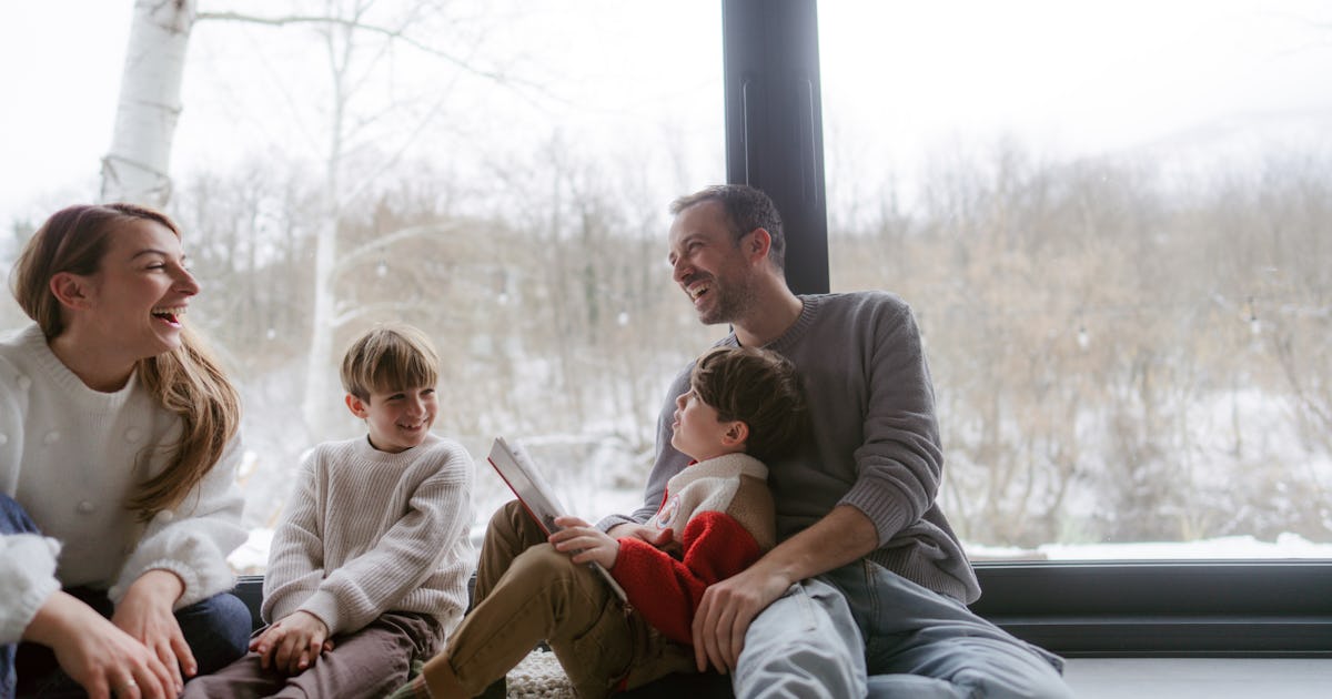 This Mom Is Choosing A Relaxing "NO-vember" Where The Entire Family Stays Home