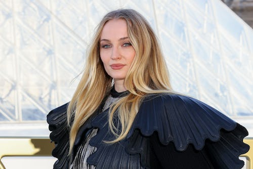 Sophie Turner Gives A Dating Life Update Amid Chris Martin Rumors