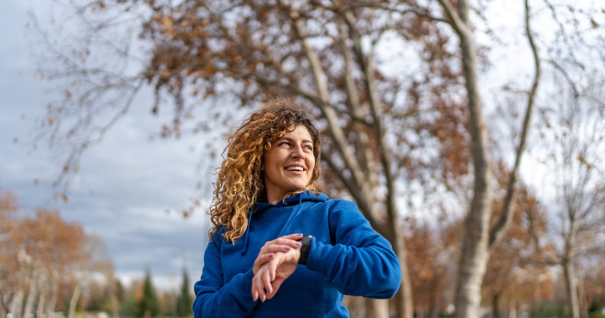 The TikTok-Viral "6-6-6 Walking" Method Is An Easy Way Into Fitness