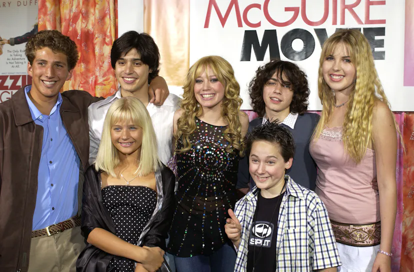 Clayton Snyder, Yani Gellman, Carly Schroeder, Hilary Duff, Jake Thomas, Adam Lamberg and Ashlie Bri...