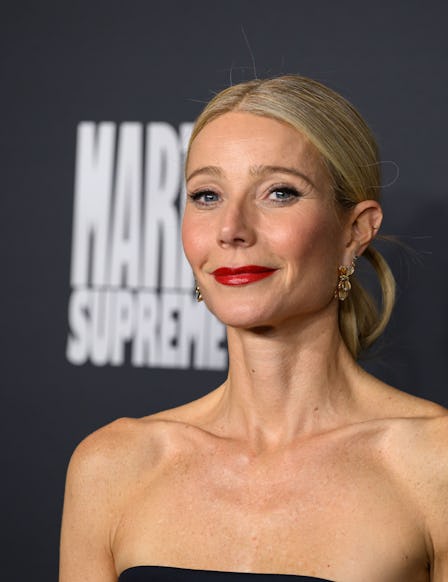 Gwyneth Paltrow warned her son about sex scenes with Timothée Chalamet.