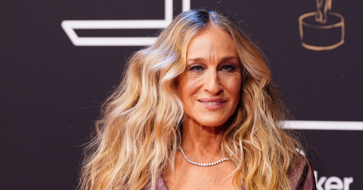 SJP Wore A Festive Coquettecore Dress That Would Make Carrie Proud