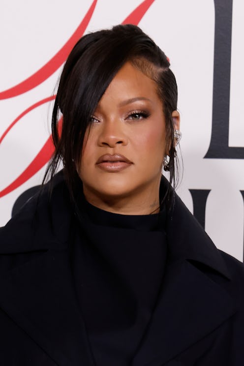Close up of Rihanna with defined lips and side bangs