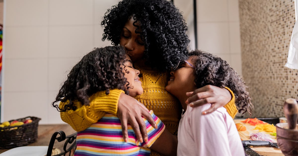 13 (Scary & Delightful) Things Nobody Warned Me About When My Kid Became A Tween