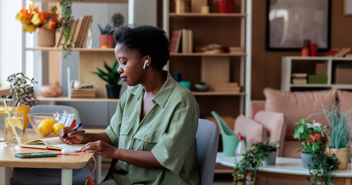 Your Tarot Reading For The Week Of December 29 - January 4