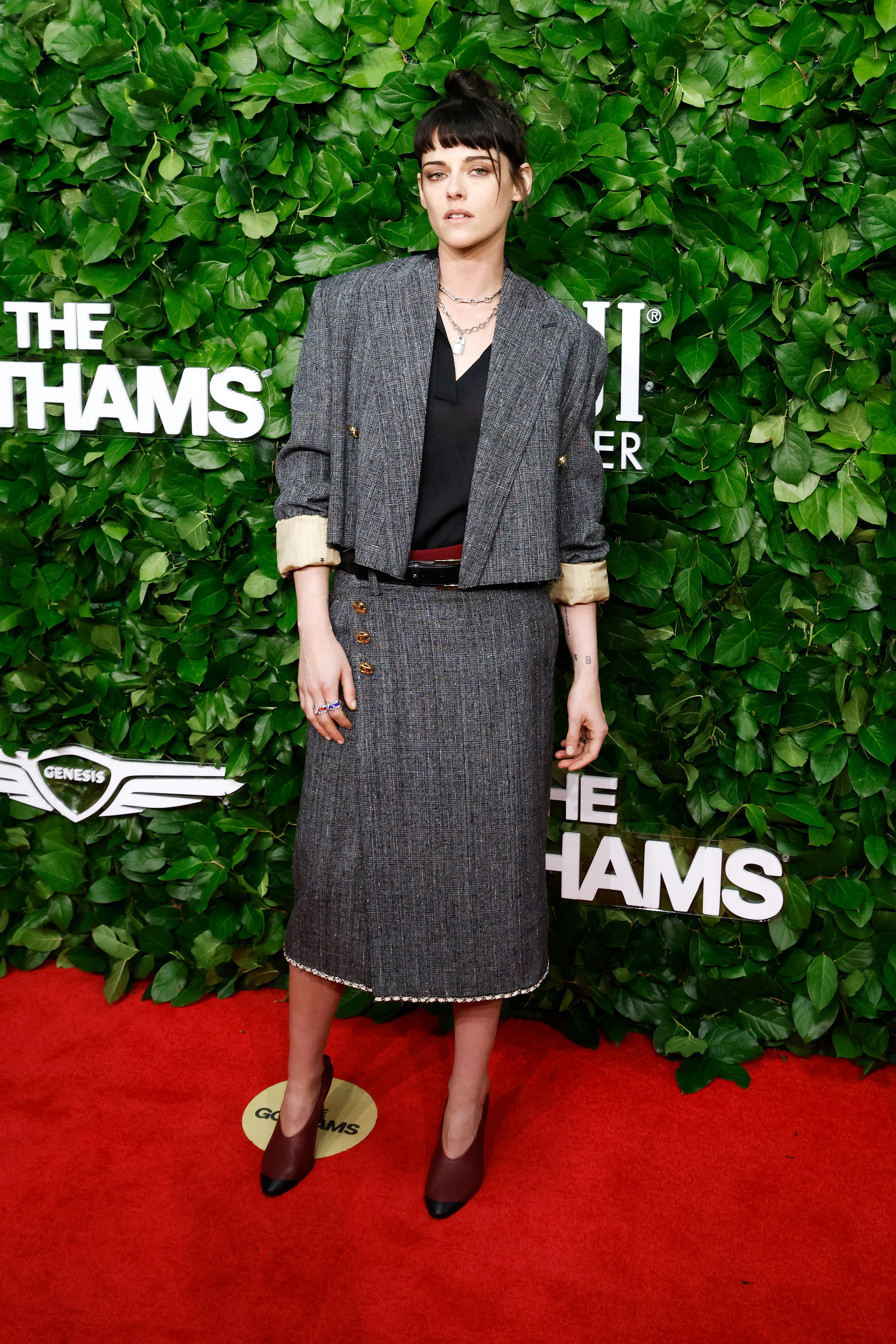 NEW YORK, NEW YORK - DECEMBER 01: Kristen Stewart attends the 35th Gotham Film Awards at Cipriani Wa...