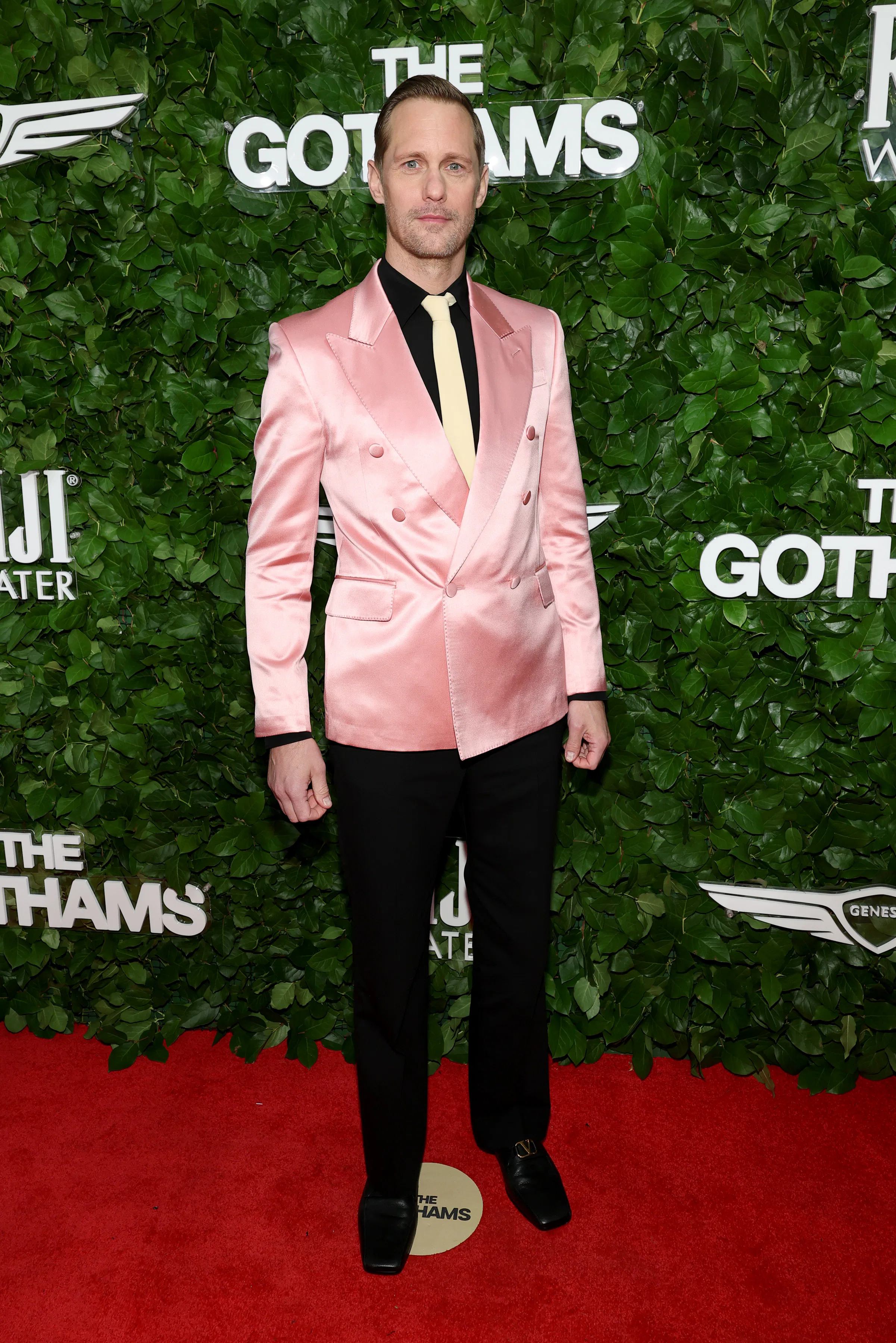 NEW YORK, NEW YORK - DECEMBER 01: Alexander Skarsgård attends The Gotham Awards at Cipriani Wall Str...