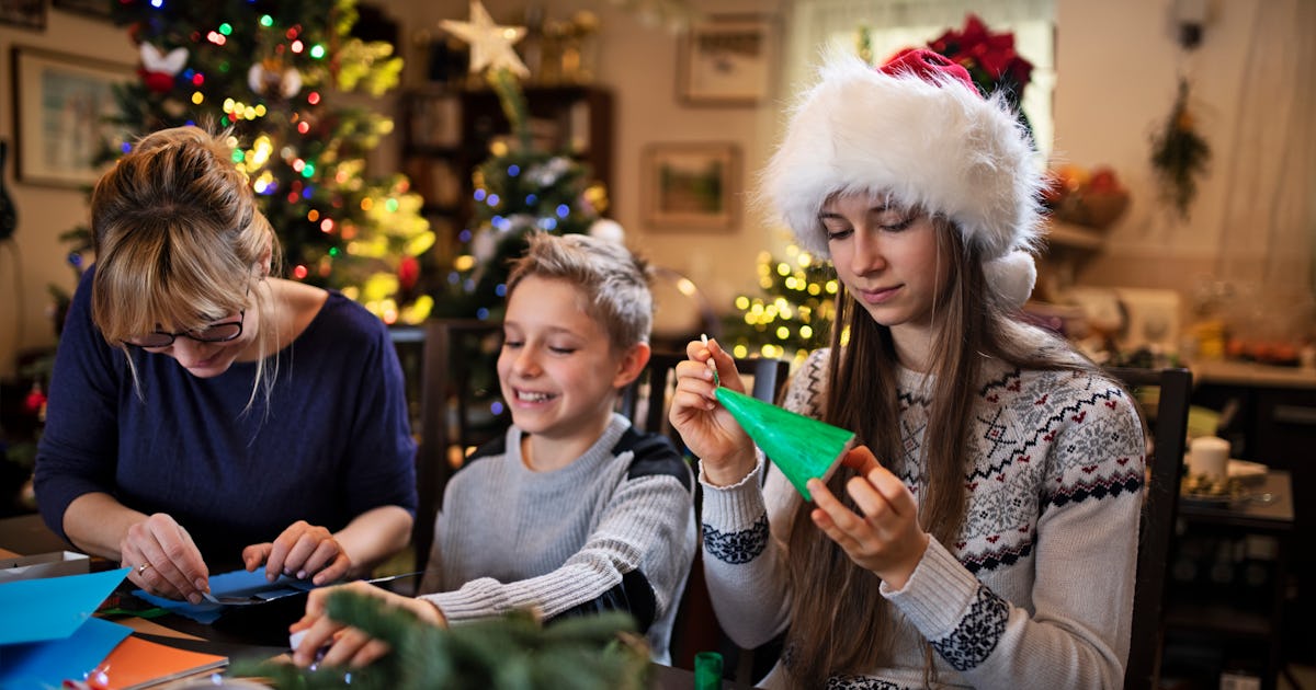 11 Christmas Crafts To Do With Your Big Kids (Because They Can Handle Hot Glue)