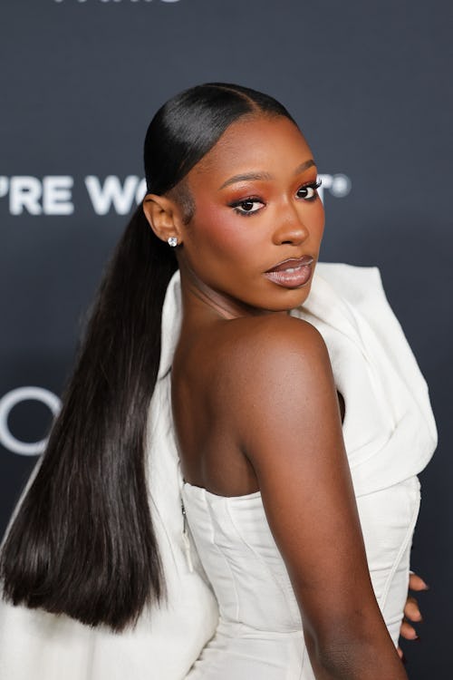 Get Ready With Serena Page Before L’Oreal Paris' Women Of Worth Awards