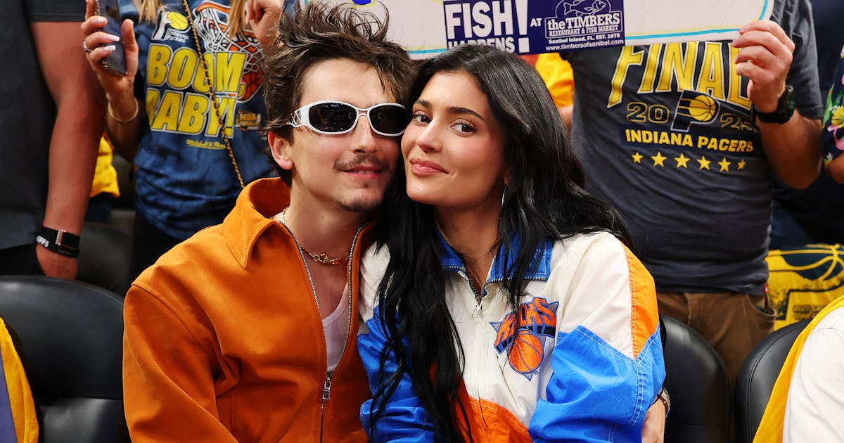 Kylie Jenner's Orange Cutout Dress Stole The Show At The 'Marty Supreme' Premiere