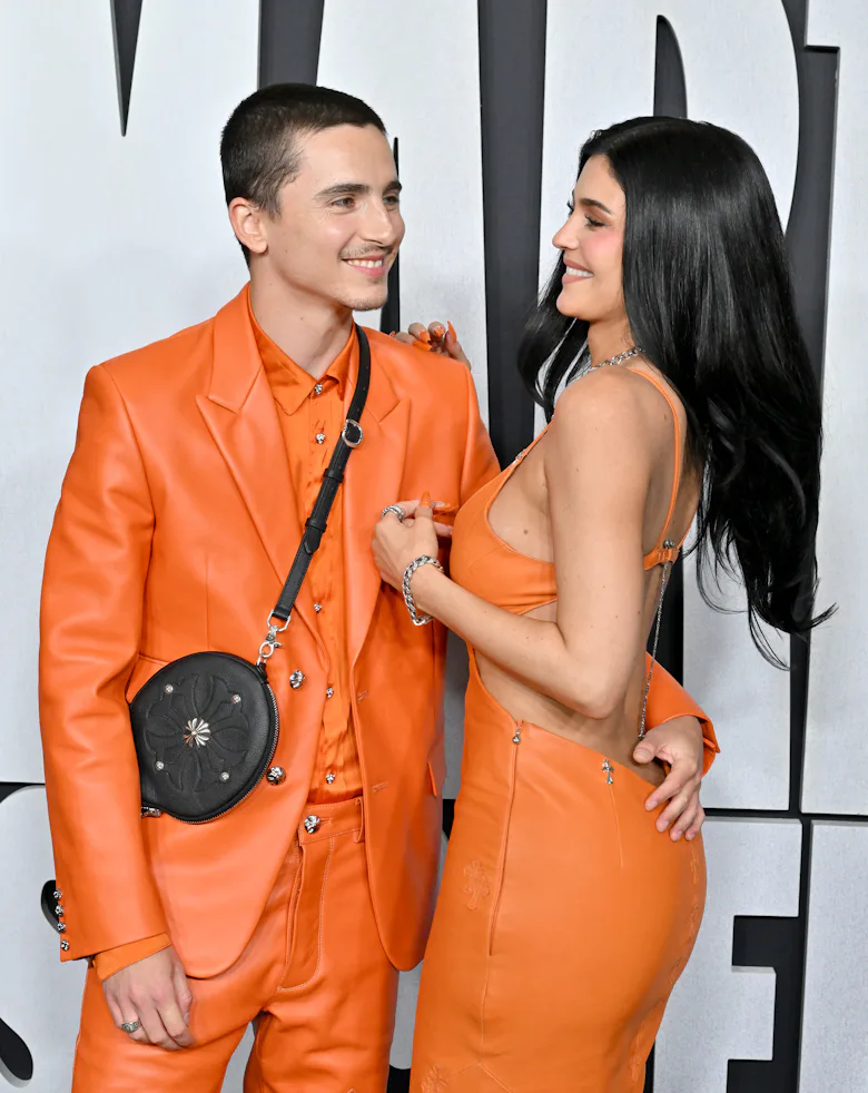 Timothe Chalamet & Kylie Jenner's Rare Red Carpet Outing for 'Marty Supreme' Embraced Method Style Timothe Chalamet & Kylie Jenner's Rare Red Carpet Outing for 'Marty Supreme' Embraced Method Style