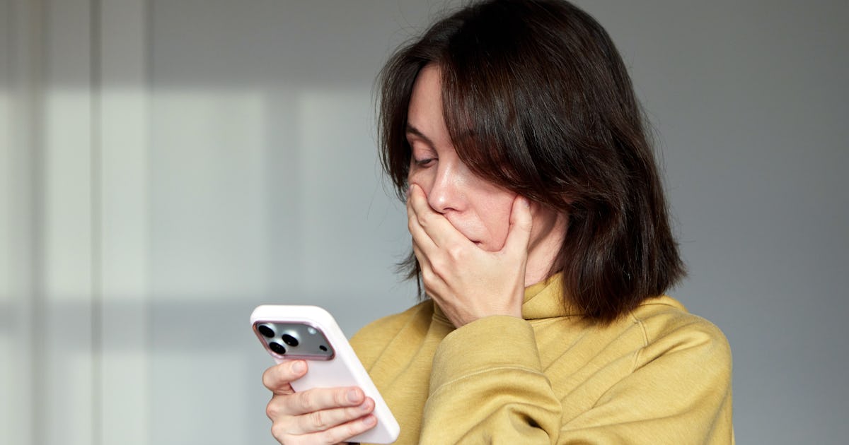 "False Intimacy" Is A Red Flag You Might Not Notice When Dating Someone New