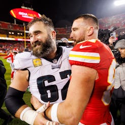 KANSAS CITY, MISSOURI - NOVEMBER 20: Jason Kelce #62 of the Philadelphia Eagles and Travis Kelce #87...