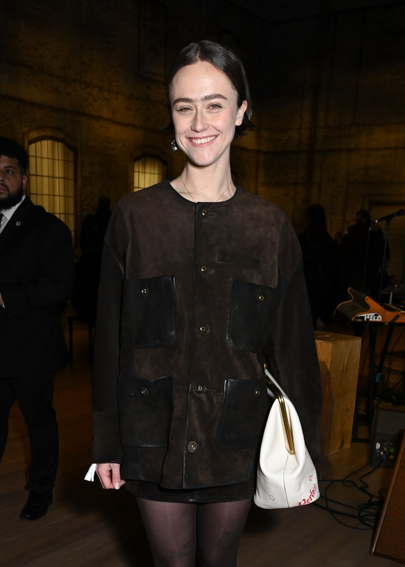 Элла Эмхофф в Coach Fall RTW 2025 Show в рамках New York Fashion Week, которая проходила на номинале ...