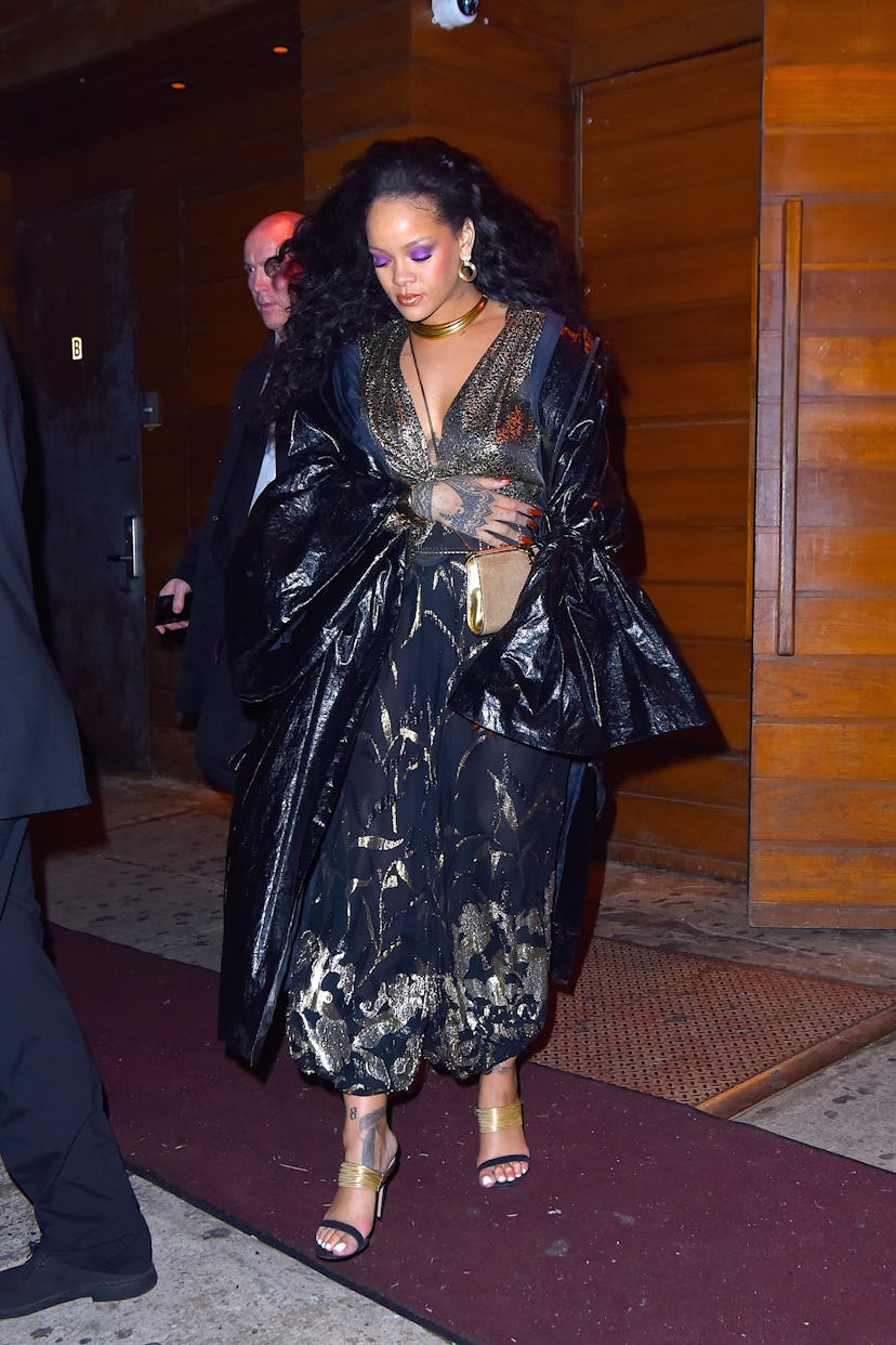 Нью -Йорк, штат Нью -Йорк - 28 января: Рианна видела в 1 дубном ночном клубе после празднования с известным парнем Хасом ...