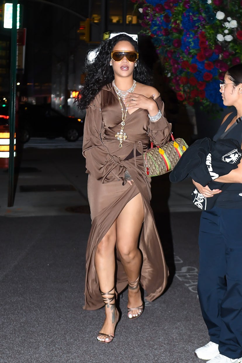 Нью -Йорк, Нью -Йорк - 06 сентября: Рианна посещает NYFW после вечеринки в социалистическом нью -йоркском лаундже ...