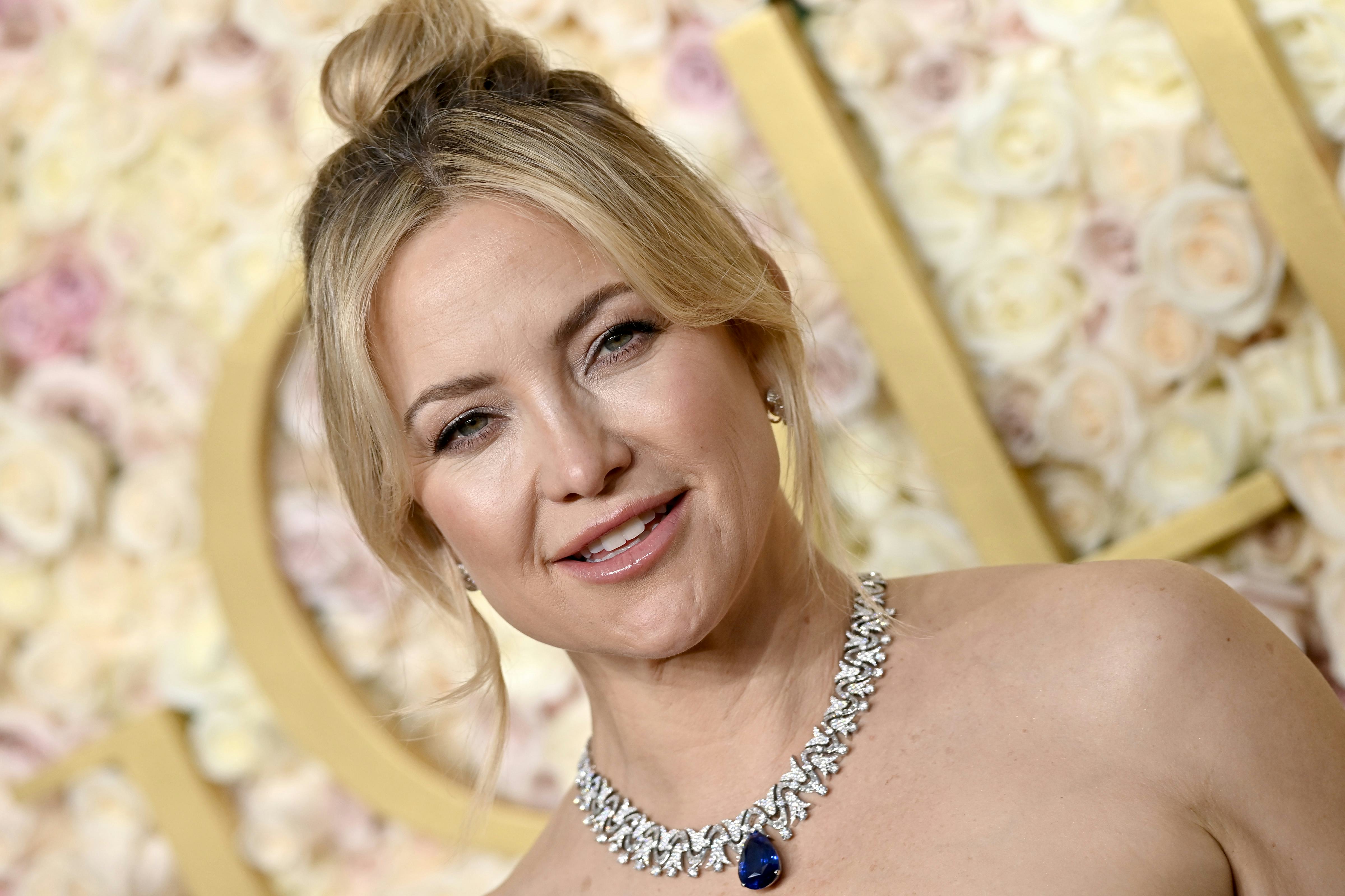 Kate Hudson Went Pantless & Braless For Her Sexy Bustle Cover Shoot