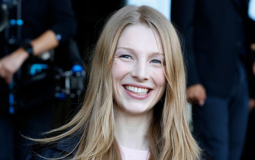 MILAN, ITALY - FEBRUARY 27: Hunter Schafer is seen arriving at the Prada fashion show during the Mil...
