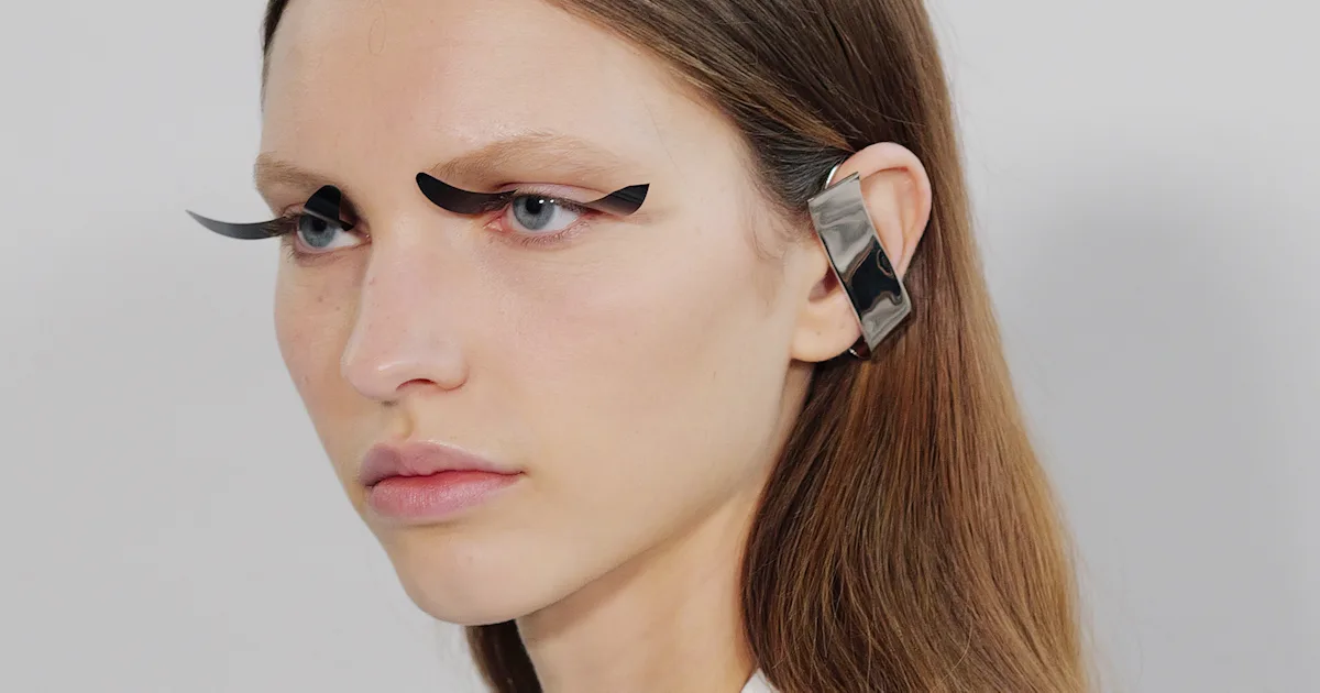 The Paris Fashion Week Fall/Winter 2025 Beauty Looks Are Bolder Than Ever The Paris Fashion Week Fall/Winter 2025 Beauty Looks Are Bolder Than Ever