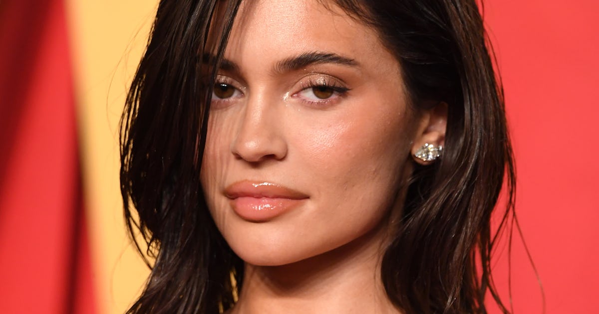 Kylie Jenner Just Wore The Sexiest Plunging Latex Dress & Now I'm A Latex Convert