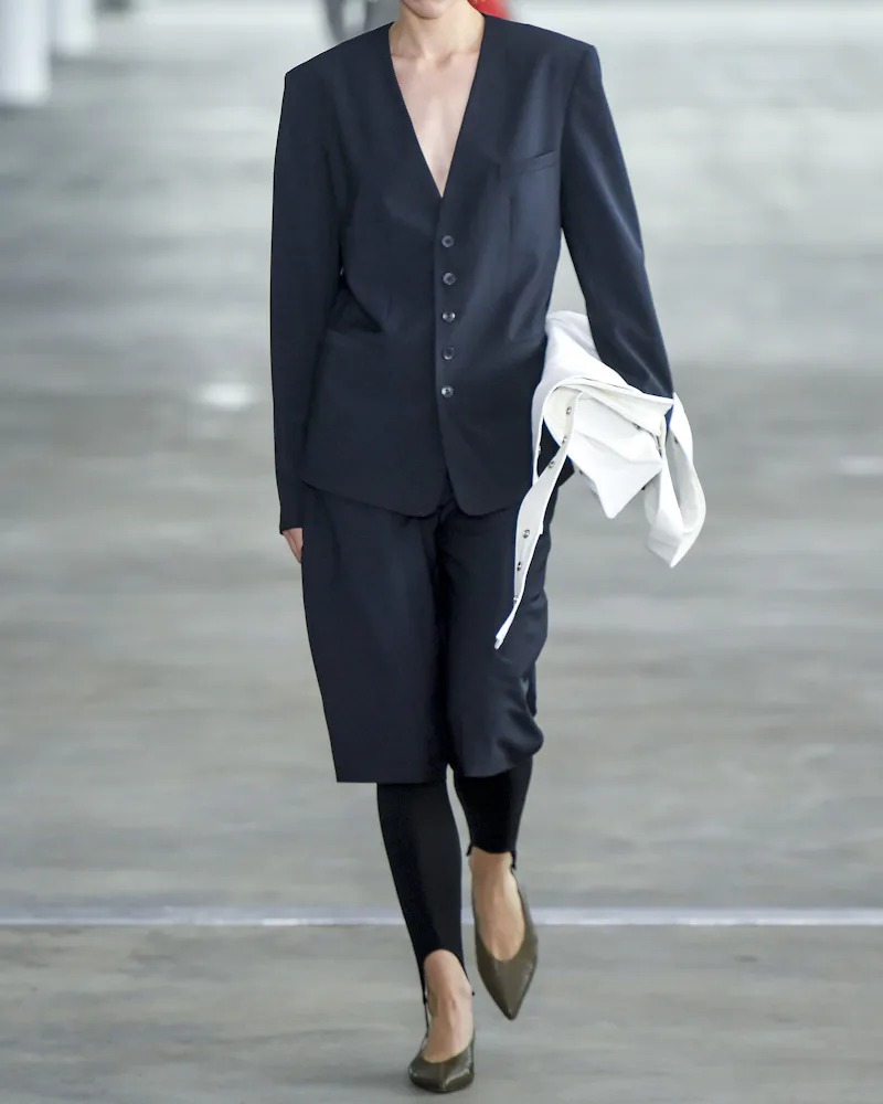How To Wear Leggings In 2025, According To Stylists How To Wear Leggings In 2025, According To Stylists