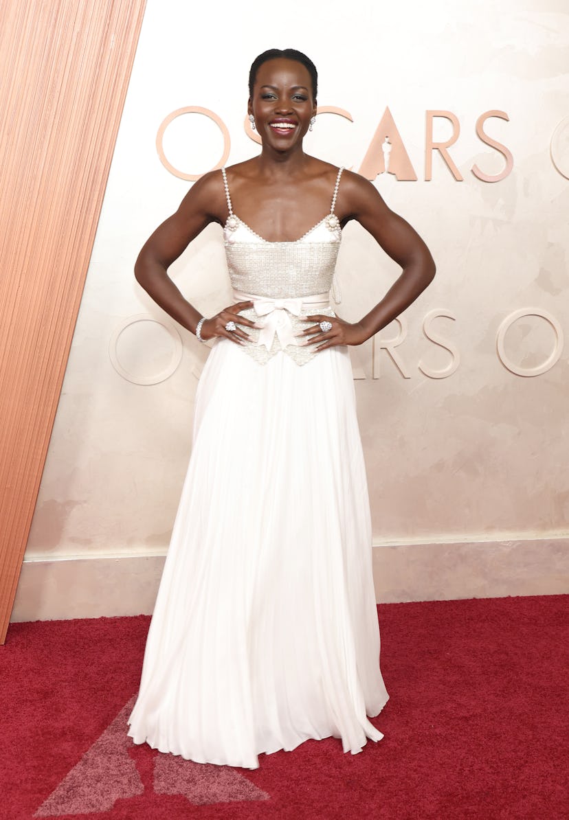 Голливуд, Калифорния - 02 марта: Лупита Ньонго посещает 97 -летний Оскар в Театре Долби на ...