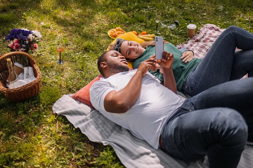 Earth sign date ideas.