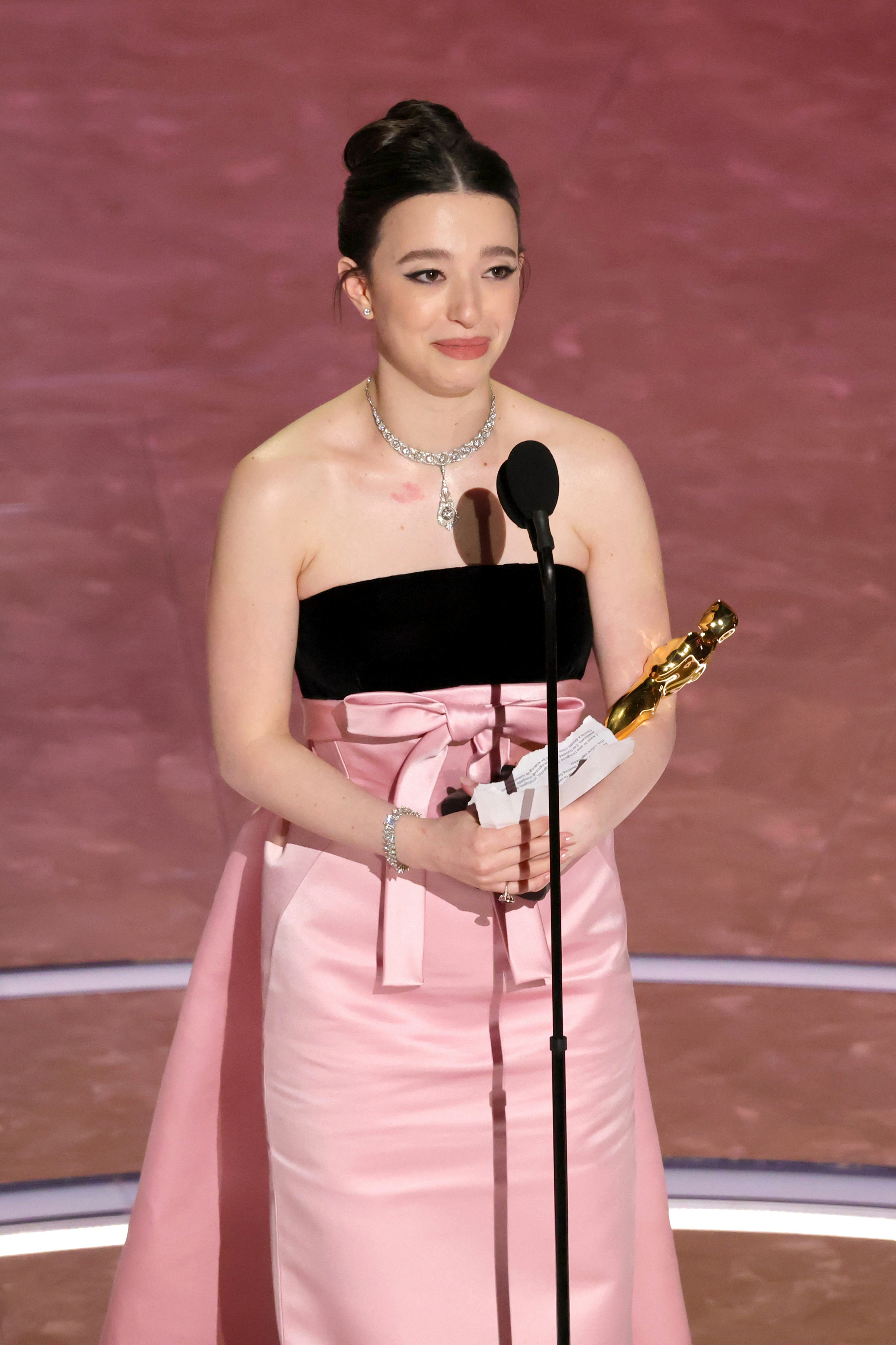 Oscars 2025: Memes &amp; Tweets About The Show &amp; Winners