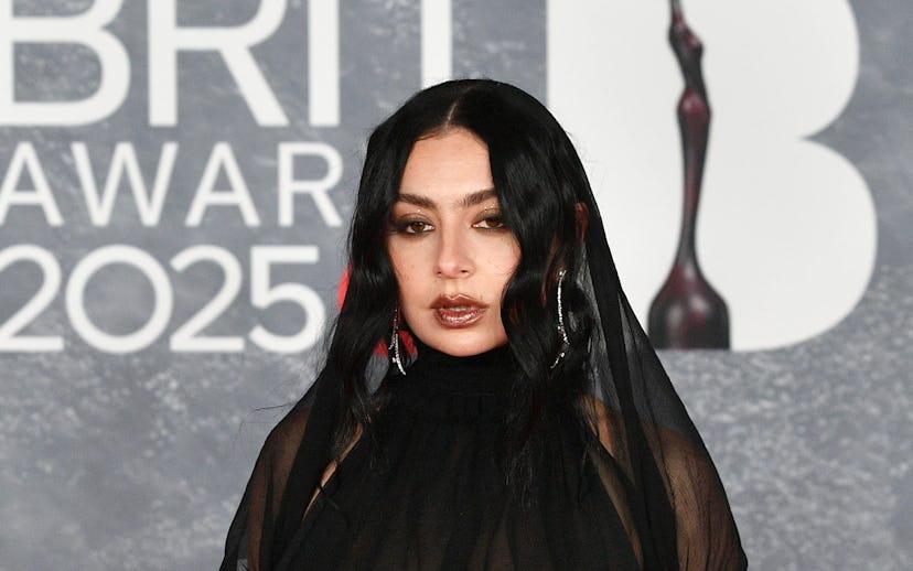 LONDON, ENGLAND - MARCH 01: (EDITORIAL USE ONLY) Charli xcx attends The BRIT Awards 2025 at Intercon...
