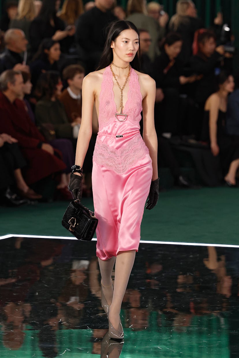 A model walks the runway at the Gucci fashion show during the Milan Fashion Week - Womenswear Fall/W…