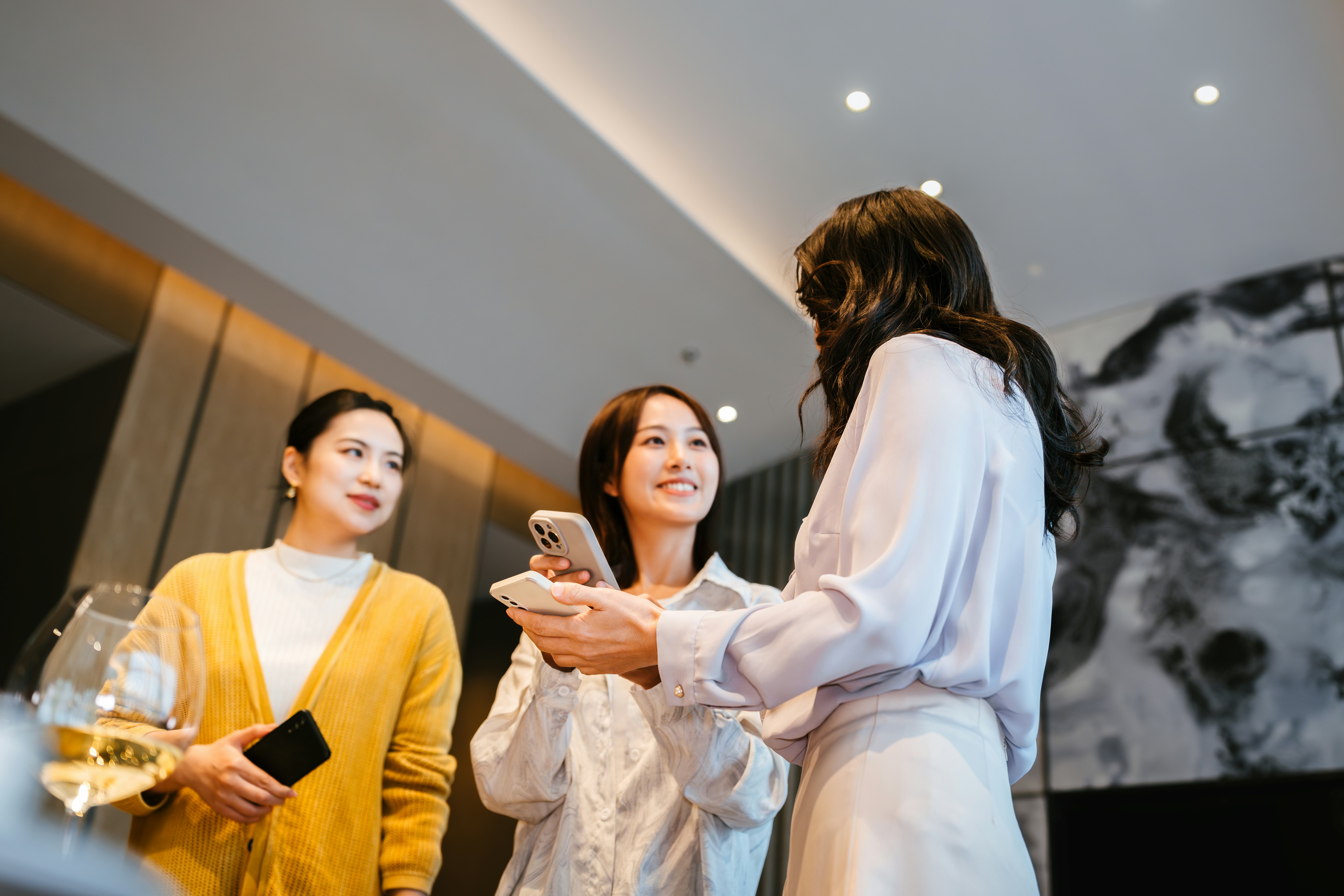 Which one of your friends knows you best?