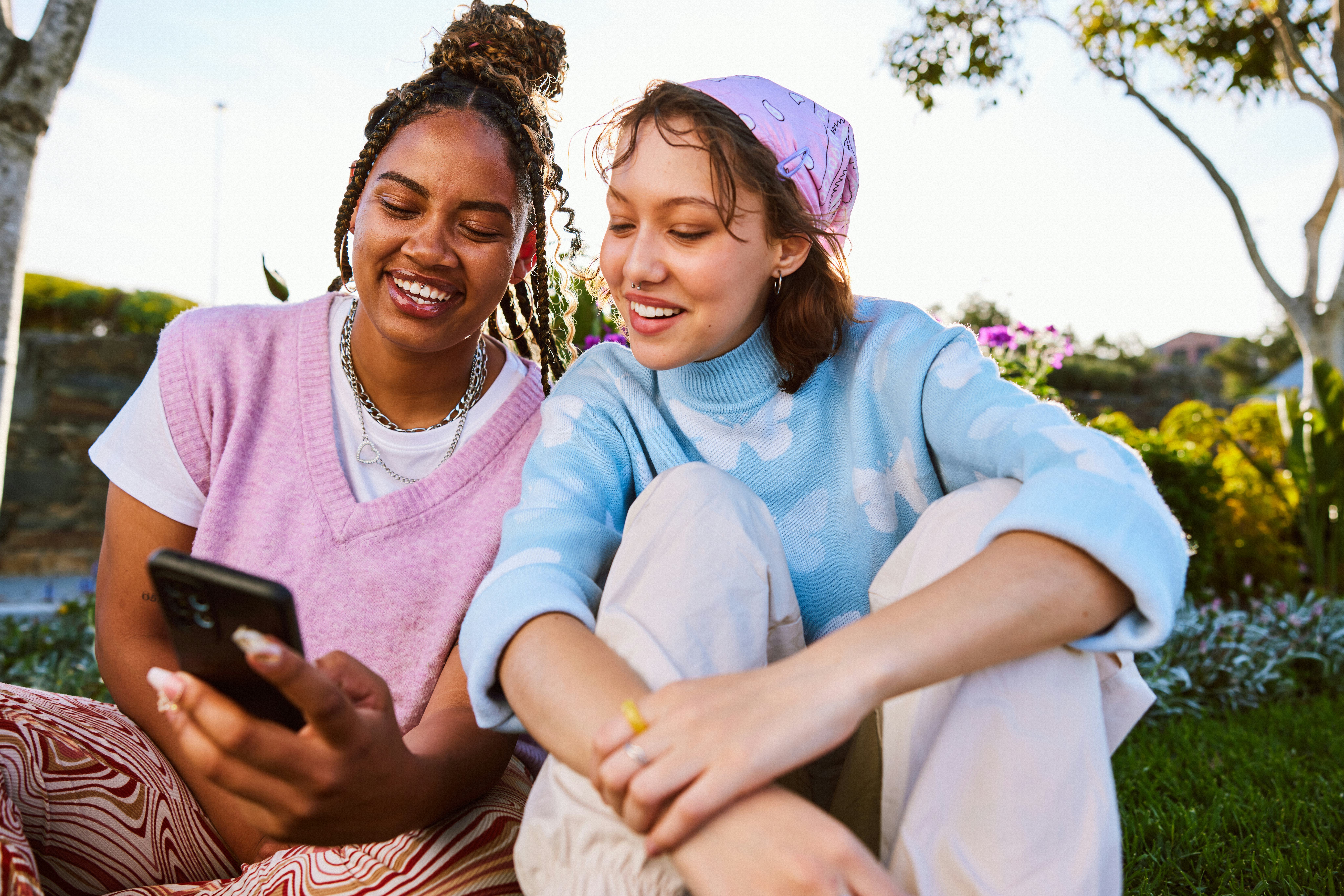 Ways to initiate a good conversation on a dating app.