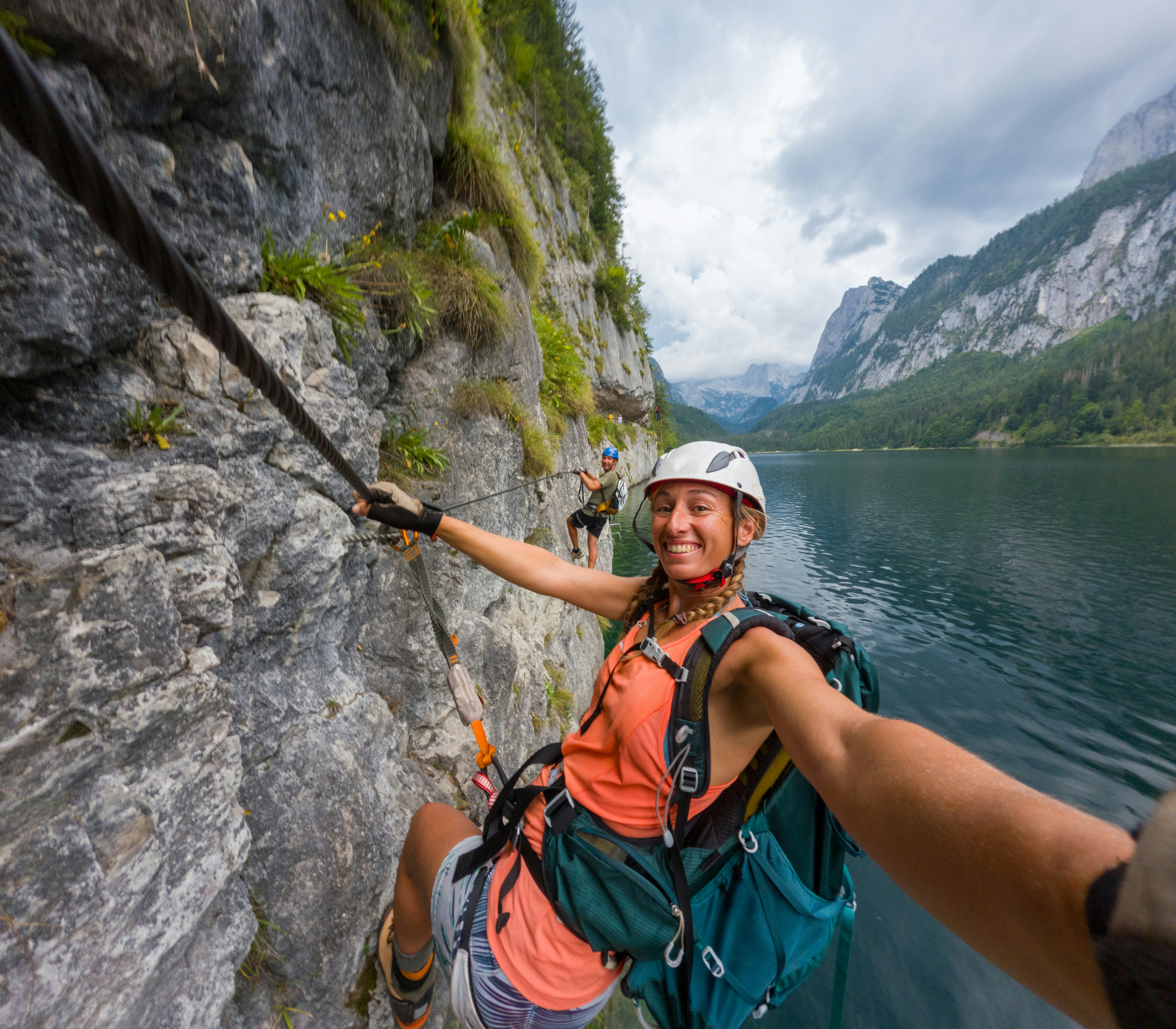 Ways to initiate a good conversation on a dating app.