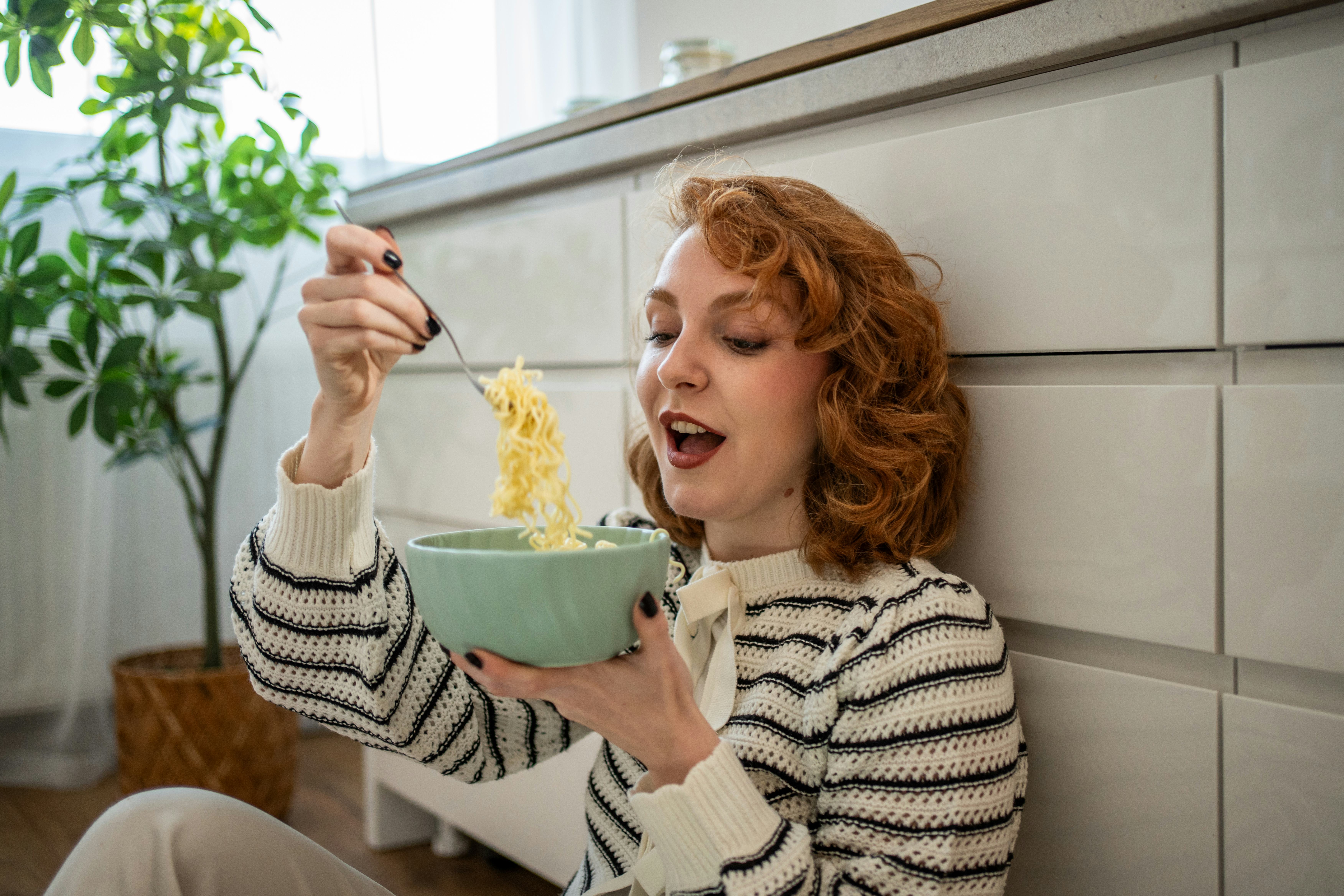 Ways to initiate a good conversation on a dating app.