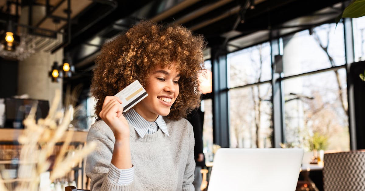 The TikTok-Viral "30-Day Rule" Will Help You Curb Impulse Buys