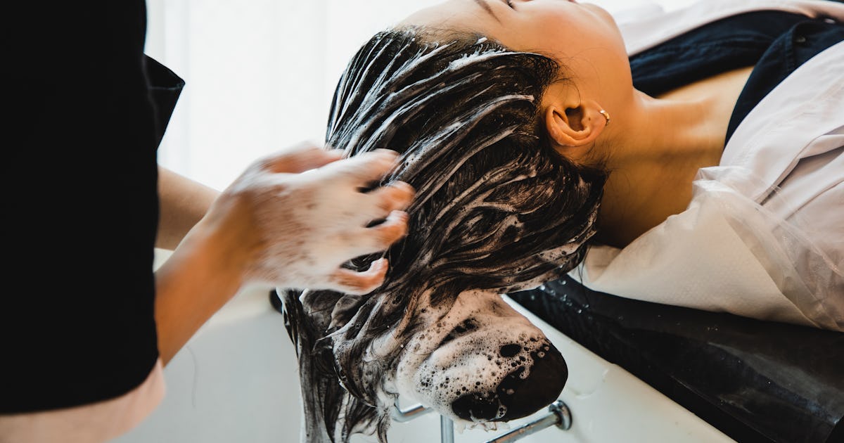 I Went To A Head Spa & Let Someone Play With My Hair For An Hour
