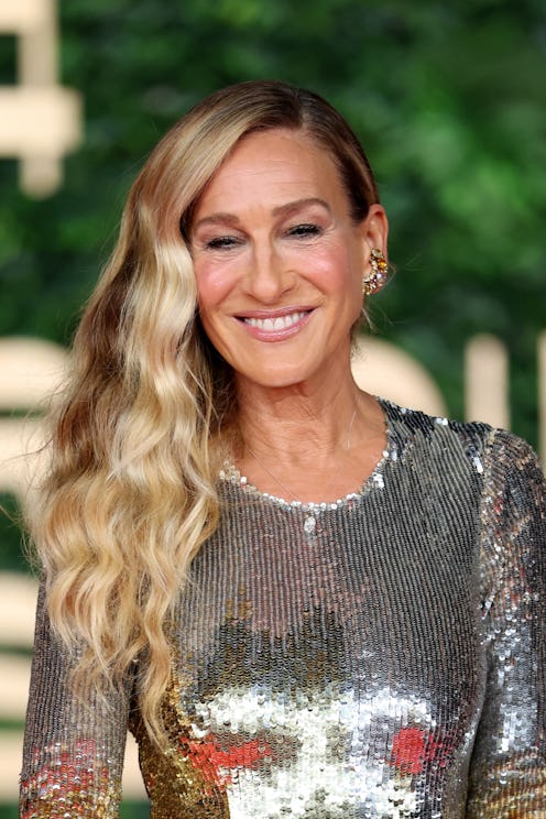 Sarah Jessica Parker gray skinny jeans